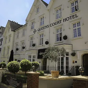 3* Hotel Queens Court